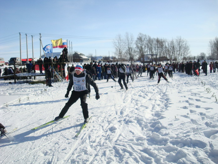 14:10 В Шемуршинском районе на старт Всероссийской массовой лыжной гонки «Лыжня России-2010» вышли более полутора тысяч любителей спорта